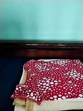 Luxcute286 online show from March 2026 01:06:01 AM