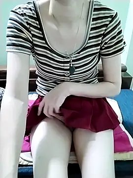Snapshot of Luxcute286 chatting on June 2026 01:05:02 PM Luxcute286 online show from June 2026 01:05:02 PM