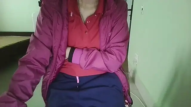 Luxcute286 online show from October 2025 12:42:02 AM