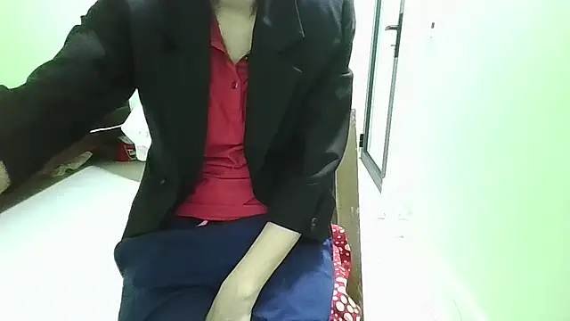 Luxcute286 online show from October 2025 11:37:01 PM