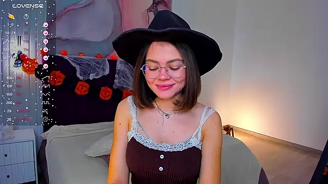 Kelly Cuutie online show from October 2025 01:04:02 AM