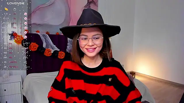 Kelly Cuutie online show from October 2025 12:54:02 AM