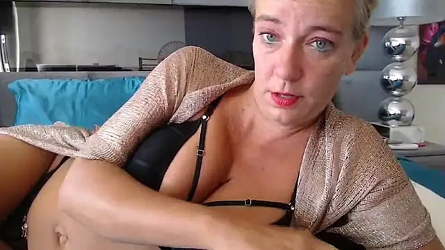 Wendysexyx online show from February 2026 12:27:01 PM