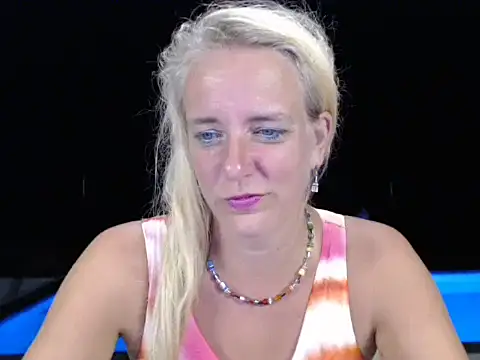 Snapshot of Wendysexyx chatting on November 2025 12:59:02 AM Wendysexyx online show from November 2025 12:59:02 AM