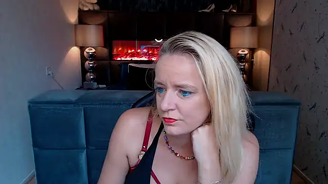Snapshot of Wendysexyx chatting on October 2025 08:16:02 AM Wendysexyx online show from October 2025 08:16:02 AM