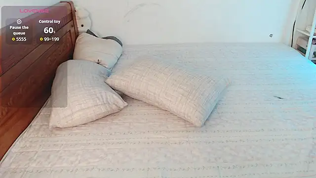 Baby Claraa online show from November 2025 05:52:02 AM