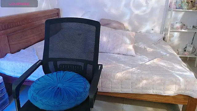 Baby Claraa online show from April 2026 05:47:01 AM