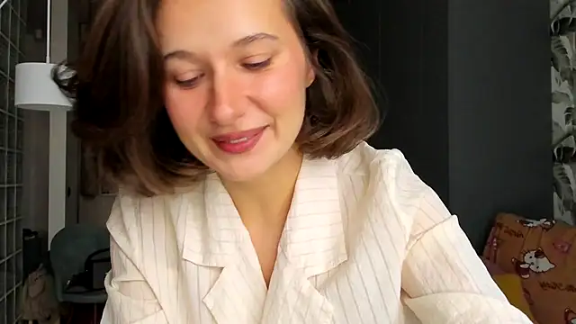 Lilith lutherlow online show from November 2025 12:53:02 PM