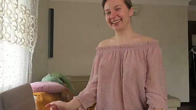 Lilith lutherlow online show from May 2026 10:04:02 AM