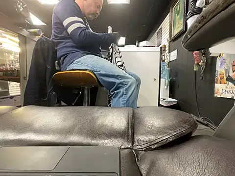 Snapshot of RawRyder8 chatting on December 2024 10:28:01 PM RawRyder8 online show from December 2024 10:28:01 PM