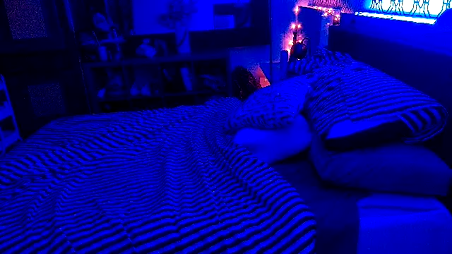 Snapshot of RawRyder8 chatting on September 2025 09:05:02 AM RawRyder8 online show from September 2025 09:05:02 AM