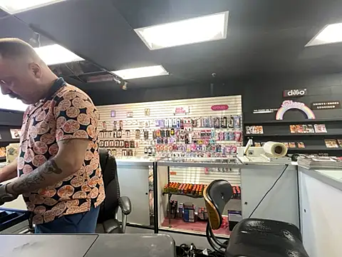 Snapshot of RawRyder8 chatting on February 2025 09:25:01 PM RawRyder8 online show from February 2025 09:25:01 PM