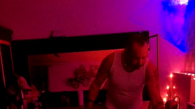 Snapshot of RawRyder8 chatting on October 2025 02:42:02 AM RawRyder8 online show from October 2025 02:42:02 AM