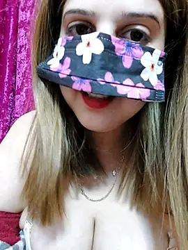 LoNa-daloua online show from April 2026 11:10:02 PM