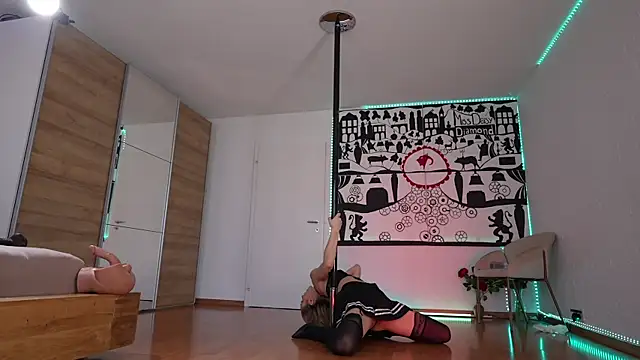 missdaisydiamond777 online show from March 2025 02:30:02 PM