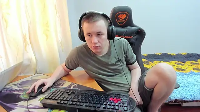 iliaskrislove online show from October 2025 06:15:01 AM