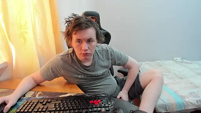 iliaskrislove online show from March 2026 10:44:02 AM