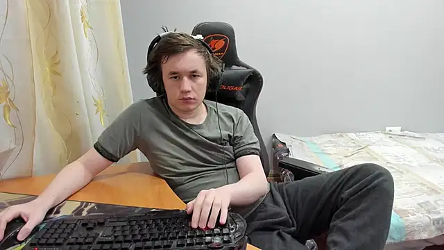 iliaskrislove online show from March 2026 12:39:01 AM