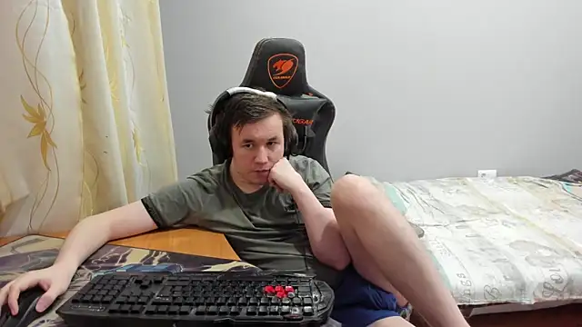 iliaskrislove online show from February 2026 09:20:01 PM