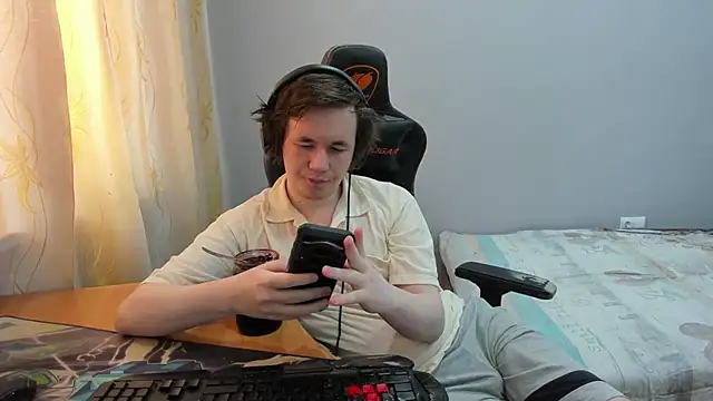 iliaskrislove online show from March 2026 11:22:02 AM