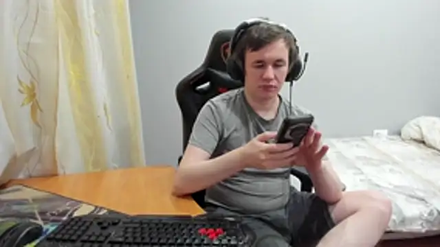 iliaskrislove online show from February 2026 04:17:02 PM