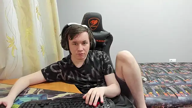 iliaskrislove online show from March 2026 12:35:02 AM