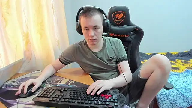 iliaskrislove online show from October 2025 06:05:01 AM