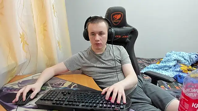 iliaskrislove online show from October 2025 04:47:02 AM