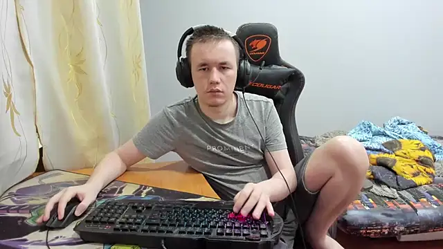 iliaskrislove online show from October 2025 10:52:02 PM