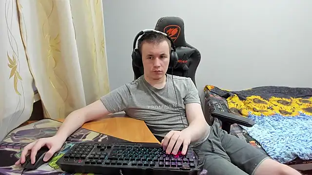 iliaskrislove online show from October 2025 12:58:02 PM