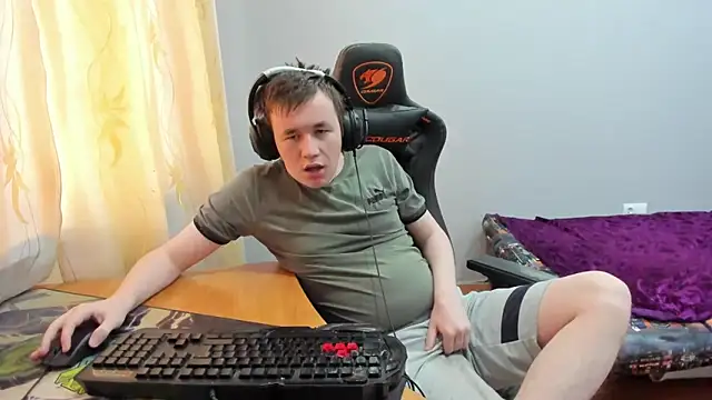 iliaskrislove online show from December 2025 06:38:02 AM