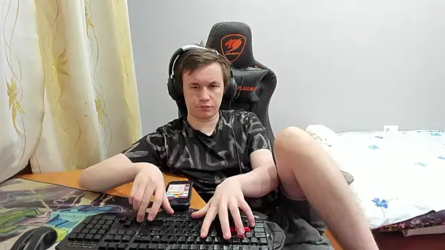 iliaskrislove online show from January 2026 12:53:01 PM