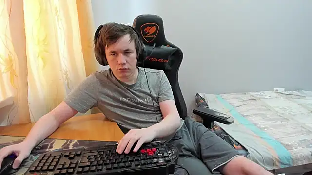 iliaskrislove online show from March 2026 04:38:02 AM