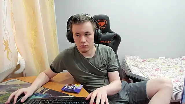 iliaskrislove online show from December 2025 05:39:02 AM