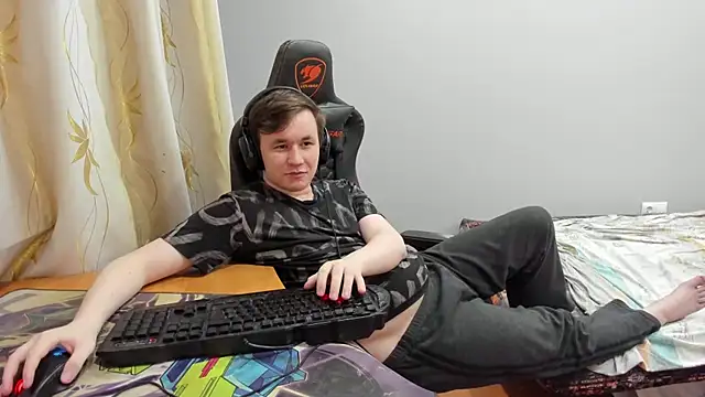 iliaskrislove online show from July 2026 06:03:01 PM