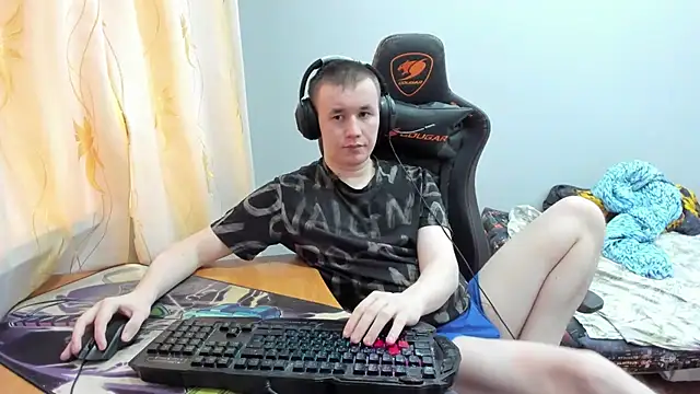 iliaskrislove online show from October 2025 05:42:01 AM