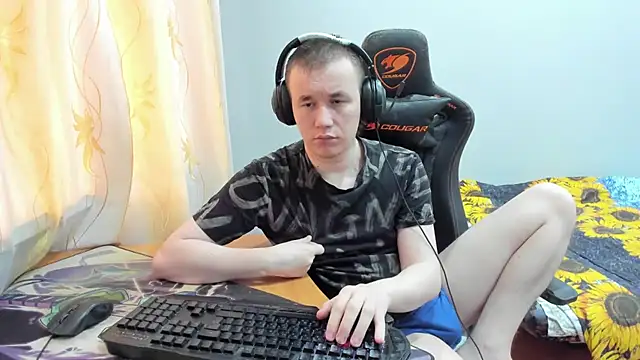 iliaskrislove online show from October 2025 03:40:02 AM