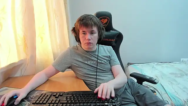 iliaskrislove online show from April 2026 10:19:02 AM