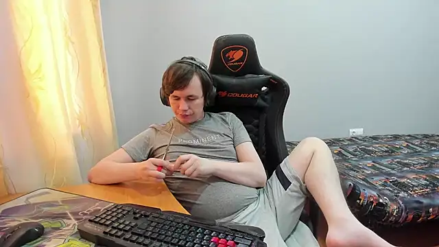 iliaskrislove online show from September 2025 10:38:02 AM