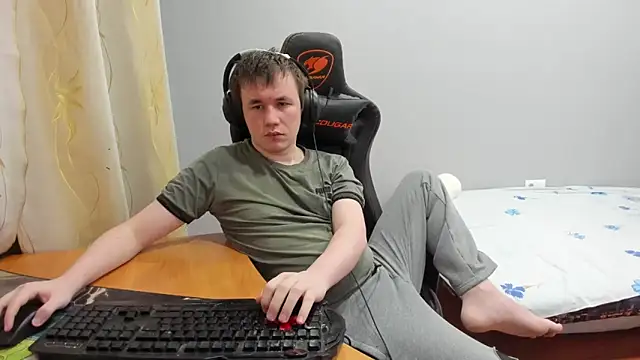 iliaskrislove online show from January 2026 04:28:02 AM