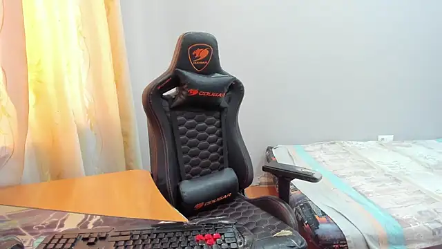 iliaskrislove online show from February 2026 05:18:01 AM