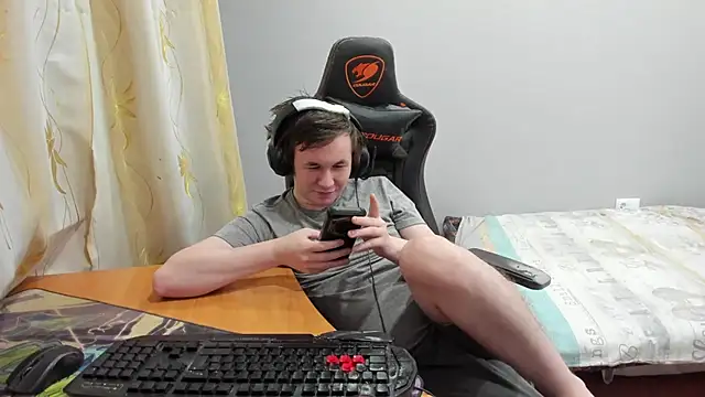 iliaskrislove online show from February 2026 05:45:02 PM