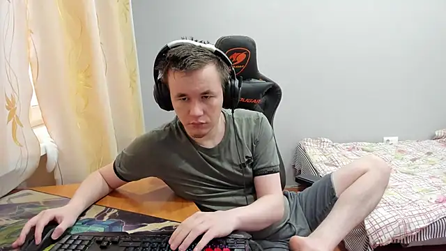 iliaskrislove online show from December 2025 05:50:02 AM