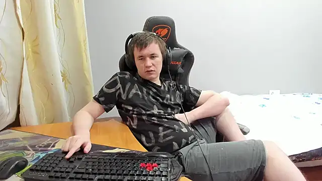 iliaskrislove online show from January 2026 12:47:02 AM