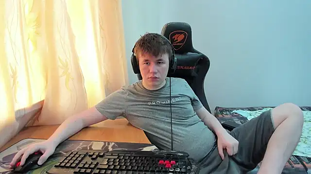 iliaskrislove online show from June 2026 09:58:02 AM