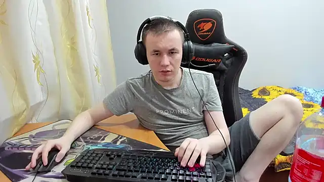 iliaskrislove online show from October 2025 04:42:01 PM
