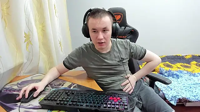 iliaskrislove online show from October 2025 04:53:02 PM