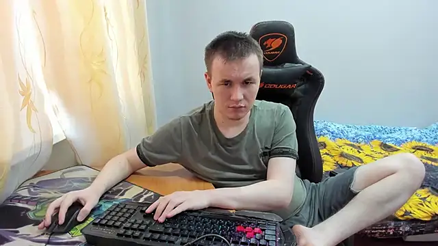 iliaskrislove online show from October 2025 04:24:01 AM