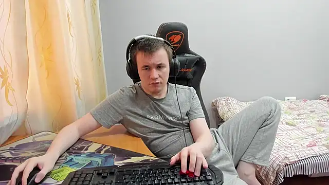 iliaskrislove online show from November 2025 09:20:02 AM