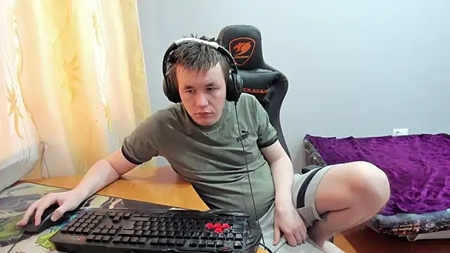 iliaskrislove online show from December 2025 06:27:01 AM